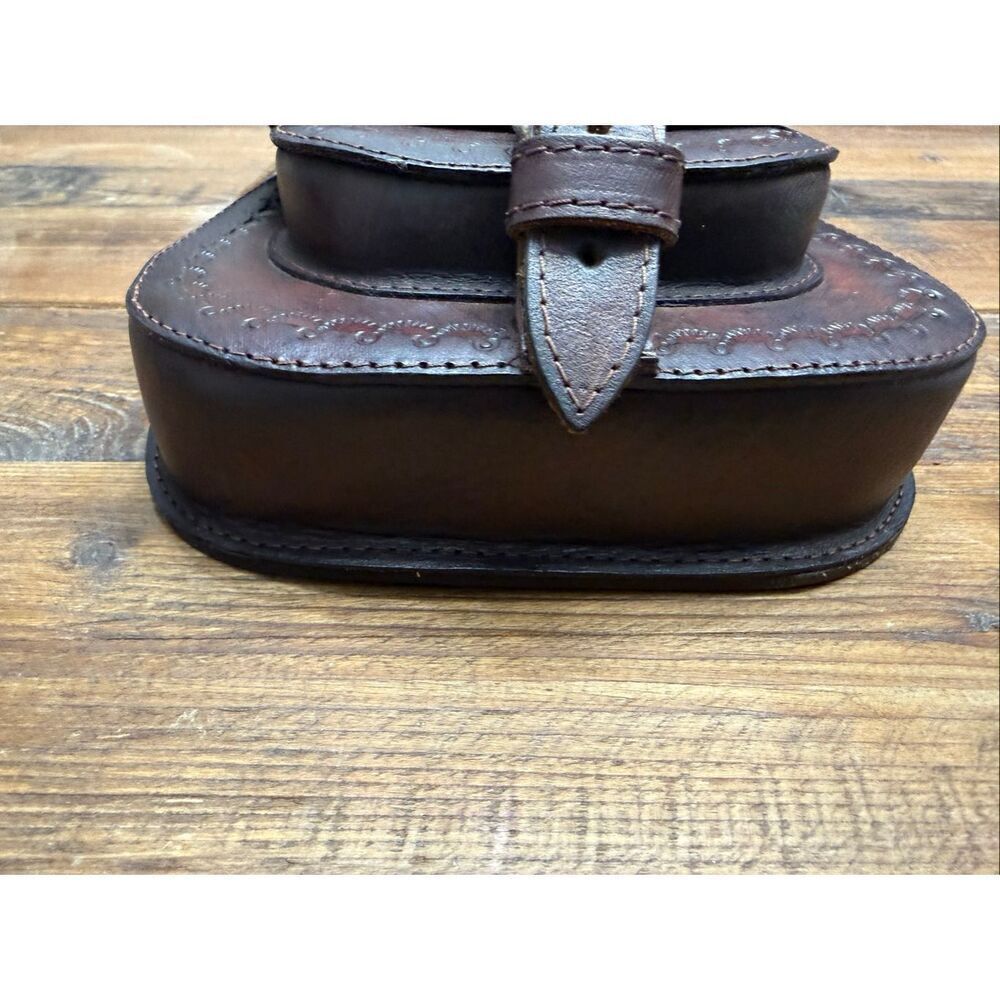Beautiful Handmade leather shoulder bag - Picture 7 of 16
